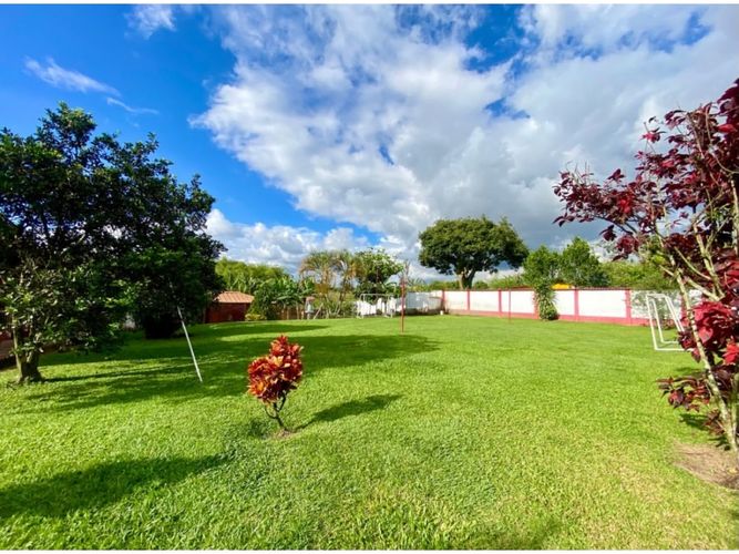Finca en venta en Puerto Espejo, Armenia, 200 m² · foto 2 de 7