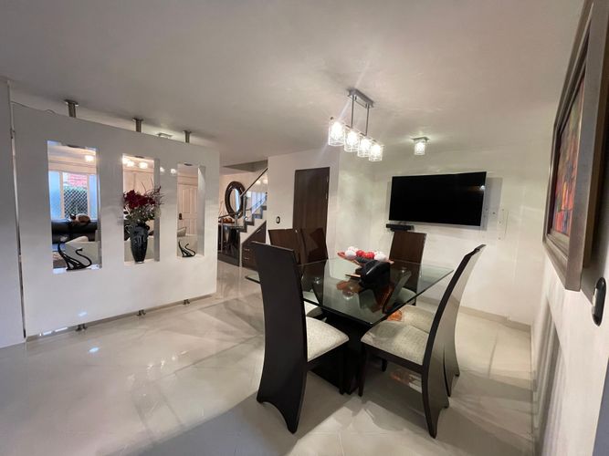 Casa de 5 alcobas en venta en Anillo Vial, Floridablanca, 177 m² · foto 11 de 24
