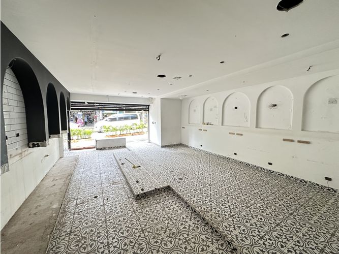 Local en arriendo en El Poblado, Medellín, 83 m² · foto 3 de 12
