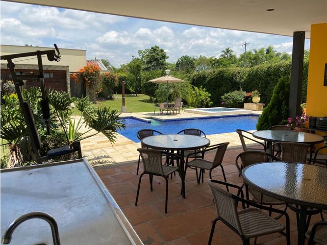 Casa de 5 alcobas en venta en Maravelez, Armenia, 450 m² · foto 8 de 24