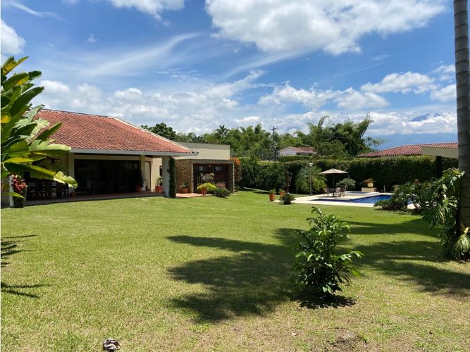 Casa de 5 alcobas en venta en Maravelez, Armenia, 450 m² · foto 23 de 24