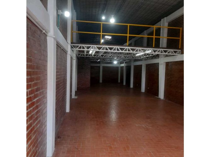 Local en arriendo en Armenia, 200 m² · foto 4 de 4