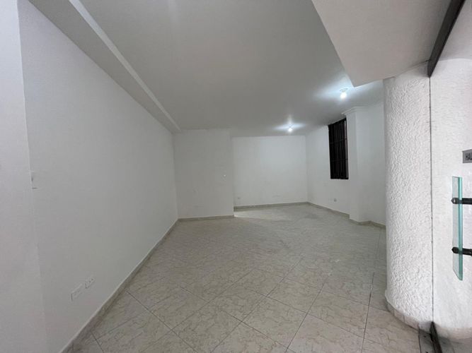 Local en arriendo en Altos Del Prado, Barranquilla, 30 m² · foto 2 de 10