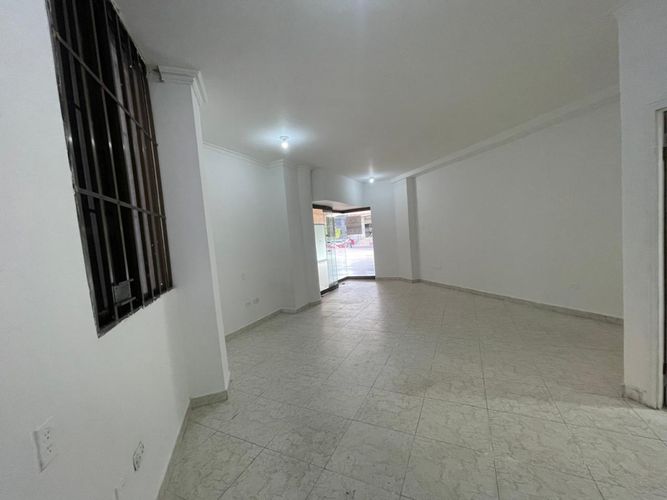 Local en arriendo en Altos Del Prado, Barranquilla, 30 m² · foto 3 de 10