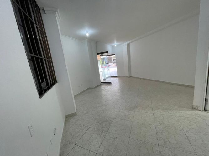 Local en arriendo en Altos Del Prado, Barranquilla, 30 m² · foto 4 de 10