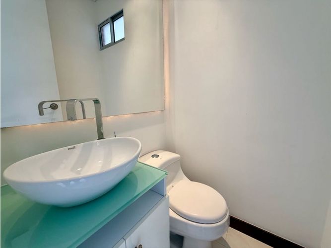 Casa de 3 alcobas en venta en Loma Benedictinos, Envigado, 265 m² · foto 7 de 24