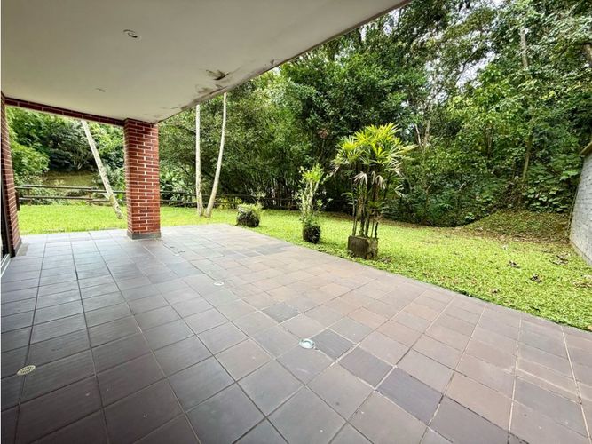 Casa de 3 alcobas en venta en Loma Benedictinos, Envigado, 265 m² · foto 24 de 24