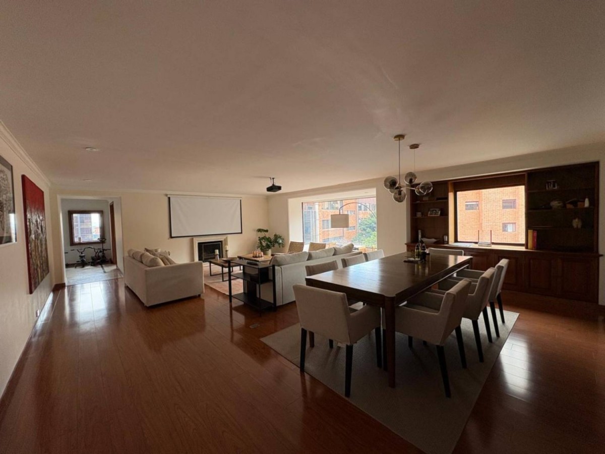 Apartamento en venta en Los Rosales, Bogotá · foto 2 de 24