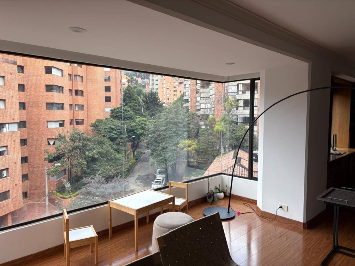 Apartamento en venta en Los Rosales, Bogotá · foto 7 de 24