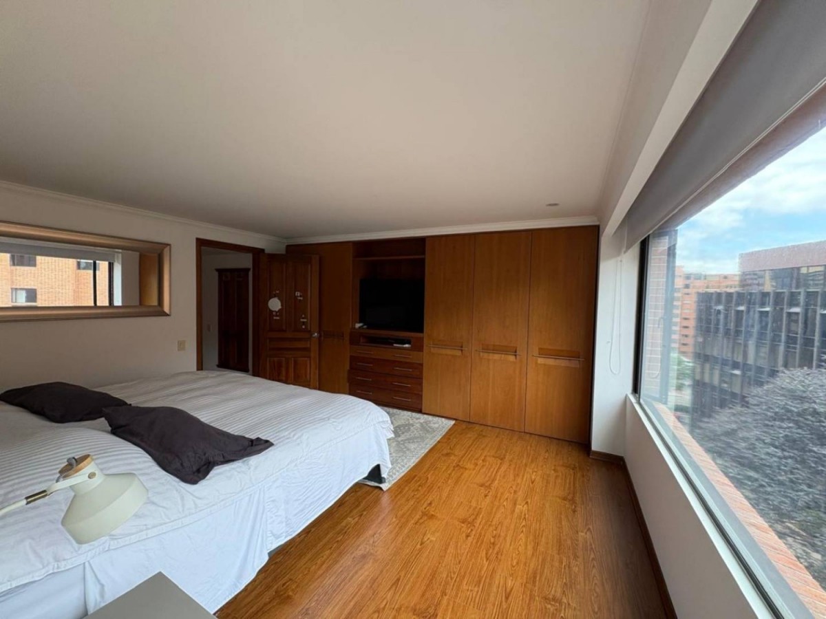 Apartamento en venta en Los Rosales, Bogotá · foto 13 de 24