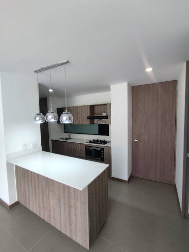 Apartamento en arriendo en Loma De Las Brujas, Envigado · foto 5 de 14