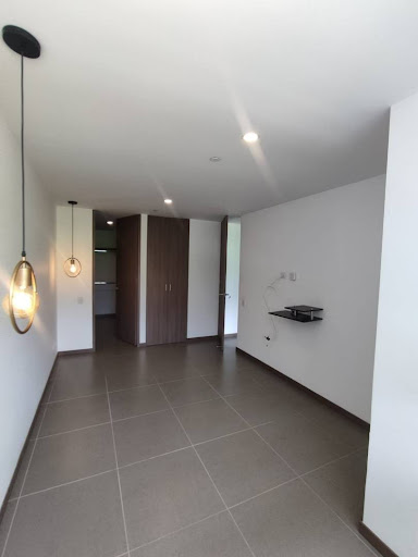 Apartamento en arriendo en Loma De Las Brujas, Envigado · foto 8 de 14