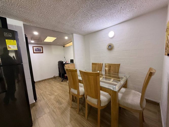 Casa de 3 alcobas en venta en San Pedro, Madrid, 76 m² · foto 3 de 12
