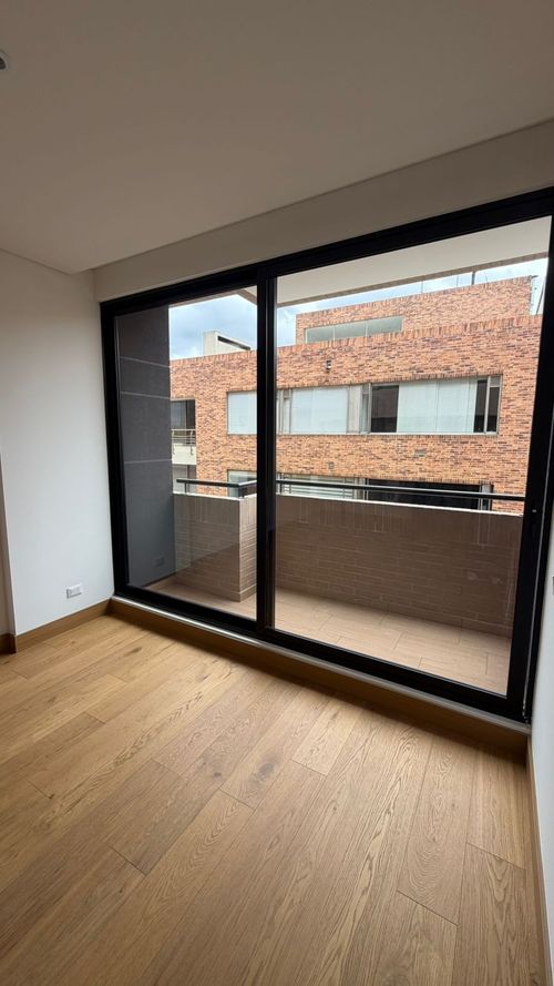 Apartaestudio en venta en Chico Norte, Bogotá, 34 m² · foto 5 de 15
