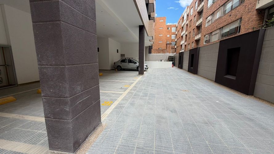 Apartaestudio en venta en Chico Norte, Bogotá, 34 m² · foto 13 de 15