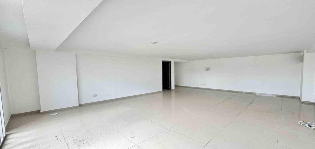 Local en arriendo en La Macarena, Dosquebradas, 30 m² · foto 2 de 10