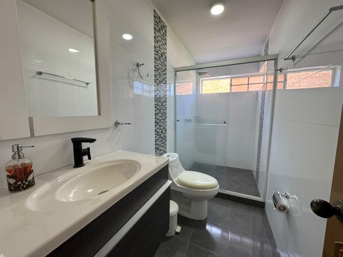 Casa de 5 alcobas en venta en Cañaveral, Floridablanca, 186 m² · foto 14 de 24