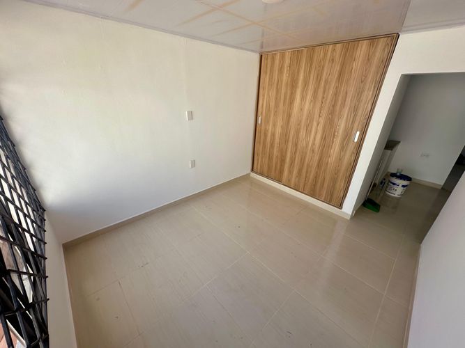 Casa de 4 alcobas en venta en Altos De Arenales, Girón, 70 m² · foto 4 de 10