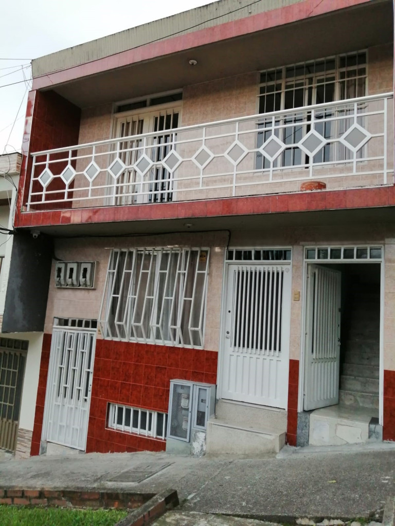 Casa en venta en Tribunas Corcega, Pereira · foto 4 de 19