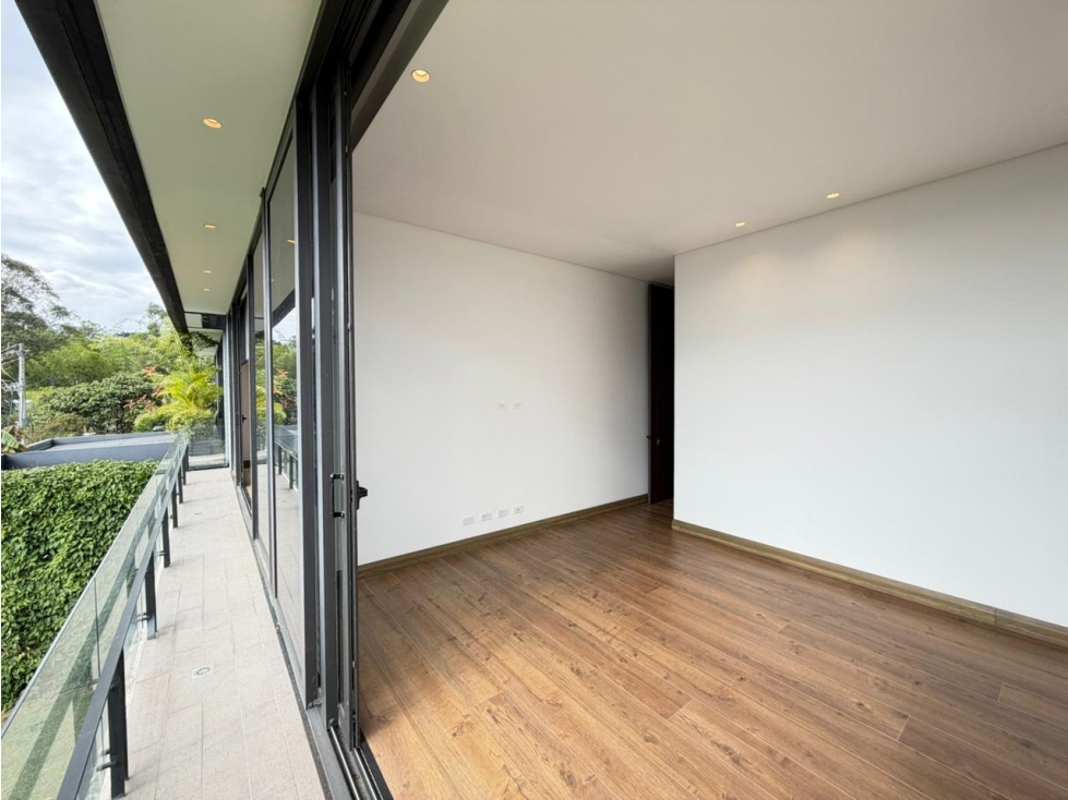 Apartamento en arriendo en El Poblado, Medellín · foto 9 de 24