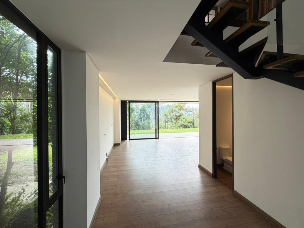 Apartamento en arriendo en El Poblado, Medellín · foto 10 de 24