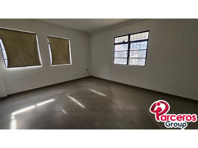 Oficina en arriendo en Popular Modelo, Pereira, 190 m² · foto 9 de 16