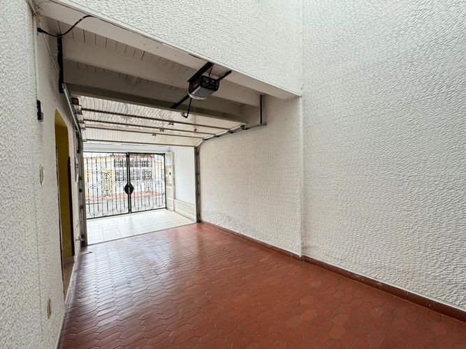 Casa de 5 alcobas en venta en La Victoria, Bucaramanga, 410 m² · foto 21 de 24