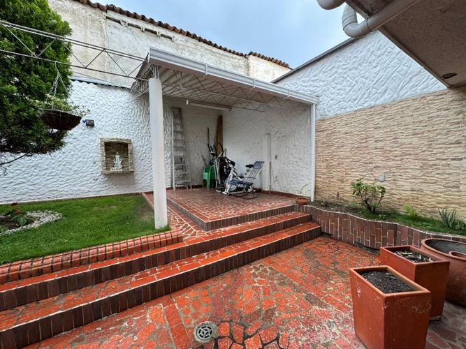 Casa de 5 alcobas en venta en La Victoria, Bucaramanga, 410 m² · foto 22 de 24