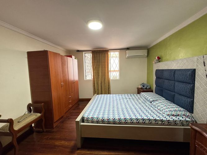 Casa de 5 alcobas en venta en La Victoria, Bucaramanga, 410 m² · foto 9 de 24