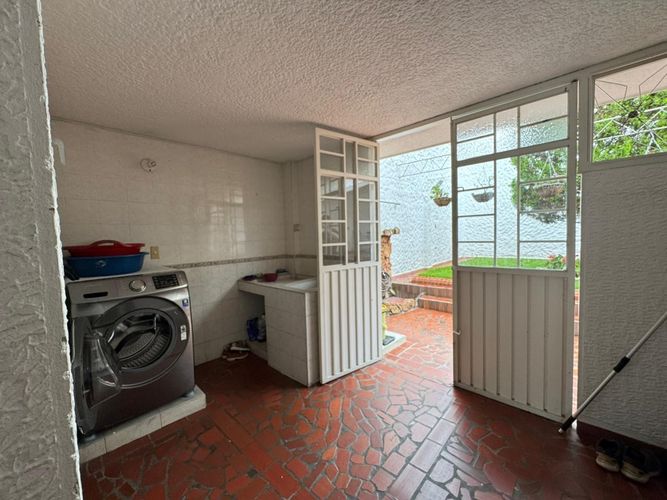 Casa de 5 alcobas en venta en La Victoria, Bucaramanga, 410 m² · foto 15 de 24