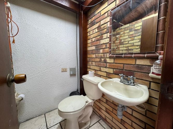 Casa de 5 alcobas en venta en La Victoria, Bucaramanga, 410 m² · foto 16 de 24