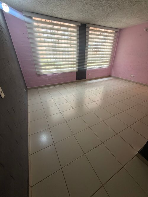 $180.000.000 en Conjunto Residencial La Finca Super Manzana 8