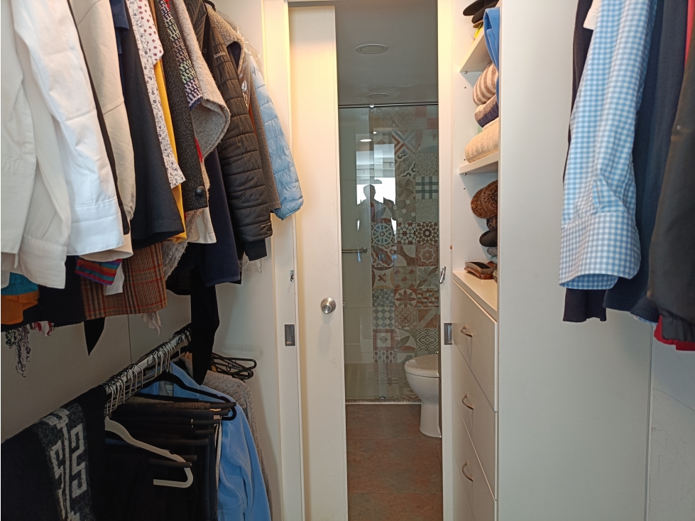 Apartamento en venta en Los Rosales, Bogotá · foto 7 de 24