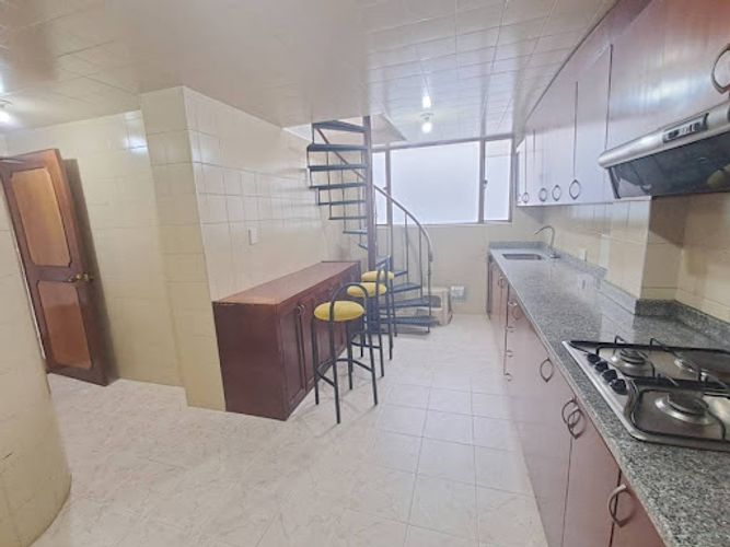 Apartamento de 4 alcobas en arriendo en Molinos Norte, Bogotá, 190 m² · foto 14 de 21