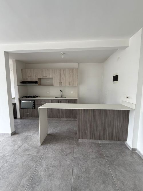 Apartamento de 3 alcobas en venta en Colasania, Medellín, 78 m² · foto 2 de 24