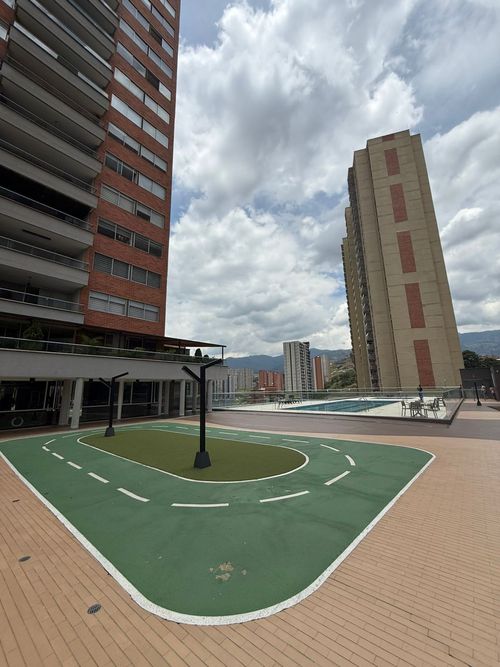 Apartamento de 3 alcobas en venta en Colasania, Medellín, 78 m² · foto 23 de 24