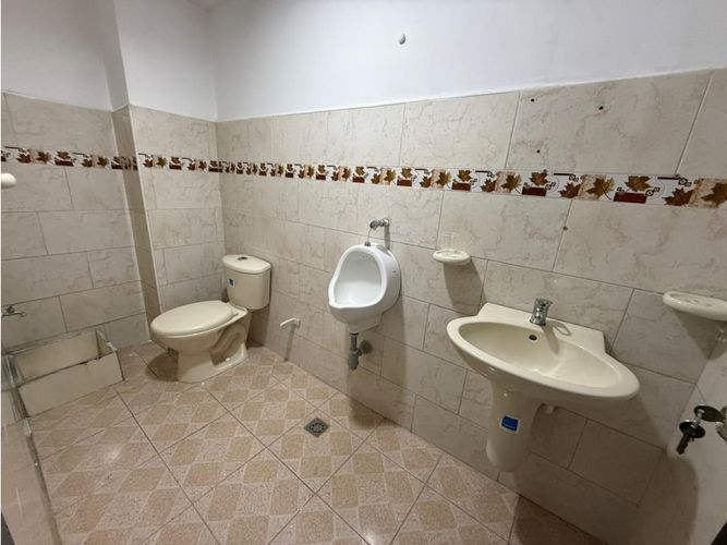 Local en arriendo en Suramericana, Medellín, 250 m² · foto 9 de 17