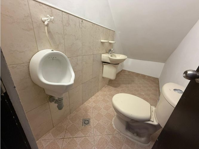 Local en arriendo en Suramericana, Medellín, 250 m² · foto 17 de 17