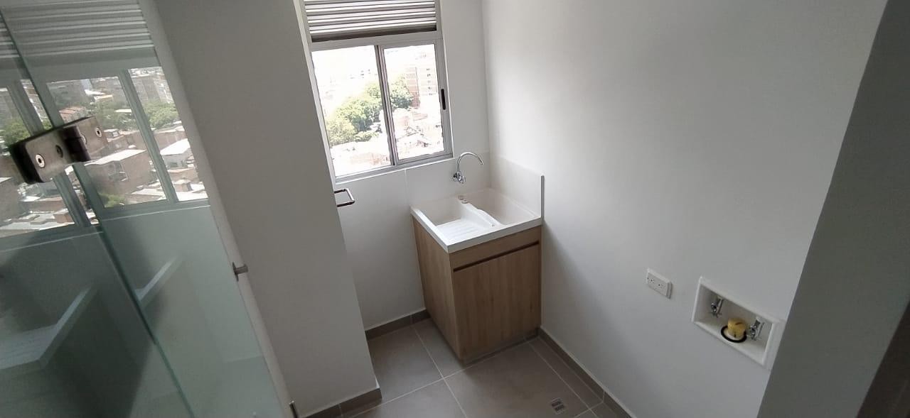 Apartamento en venta en Calasanz, Medellín · foto 6 de 13