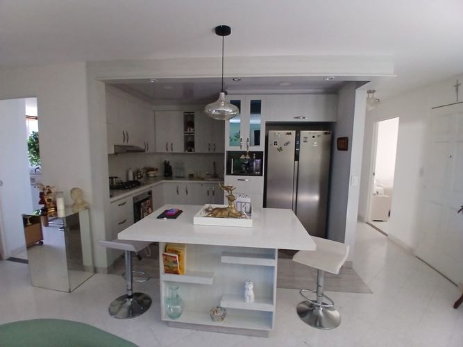 Apartamento de 3 alcobas en venta en La Castellana, Medellín, 117 m² · foto 7 de 24