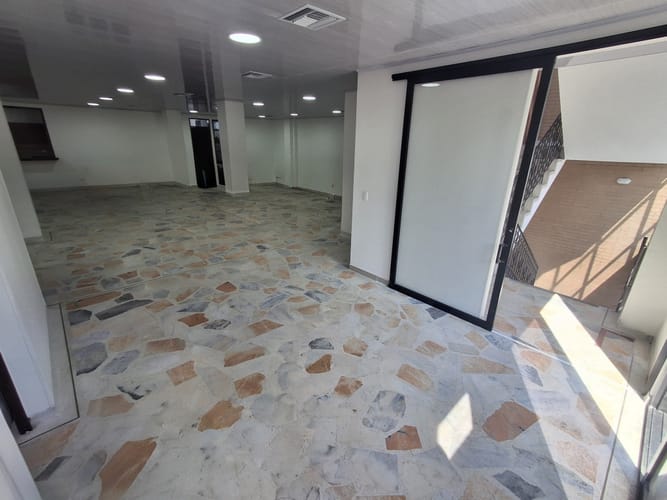 Oficina en arriendo en Urbanizacion La Base (Planta Y Talleres), Cali, 220 m² · foto 4 de 19
