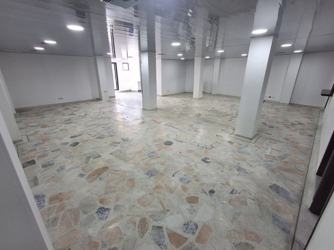 Oficina en arriendo en Urbanizacion La Base (Planta Y Talleres), Cali, 220 m² · foto 8 de 19