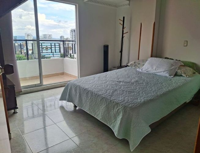 Apartamento de 4 alcobas en venta en La Aurora, Bucaramanga, 110 m² · foto 2 de 17