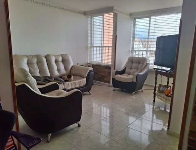 Apartamento de 4 alcobas en venta en La Aurora, Bucaramanga, 110 m² · foto 5 de 17