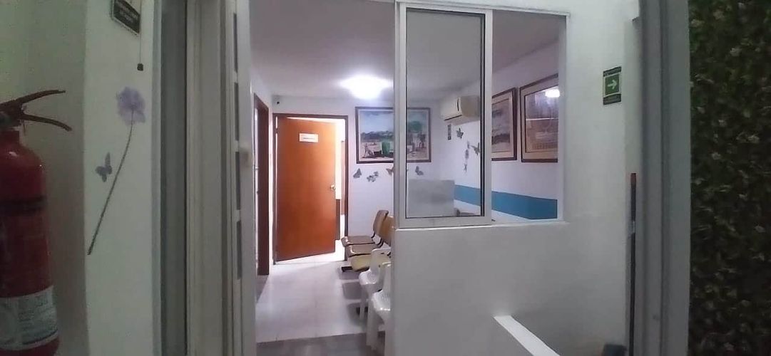 Oficina en arriendo en Los Corales, Cartagena, 40 m² · foto 2 de 13