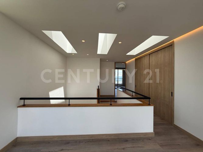Casa de 3 alcobas en venta en La Convencion, Rionegro, 328 m² · foto 21 de 22