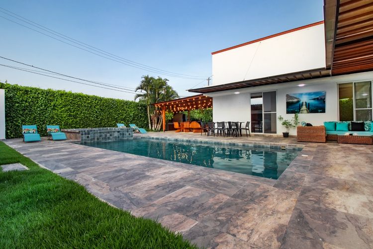 Casa de 4 alcobas en venta en La Morada, Jamundí, 482 m² · foto 5 de 13