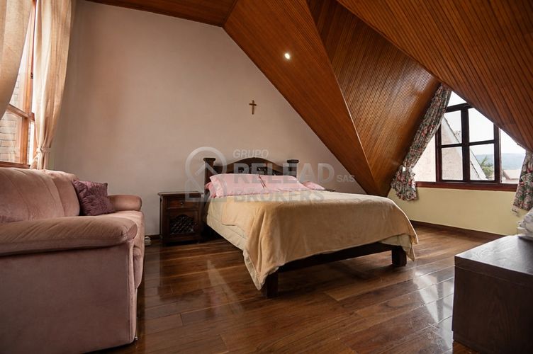 Casa de 3 alcobas en venta en San Jose De Bavaria, Bogotá, 230 m² · foto 17 de 24