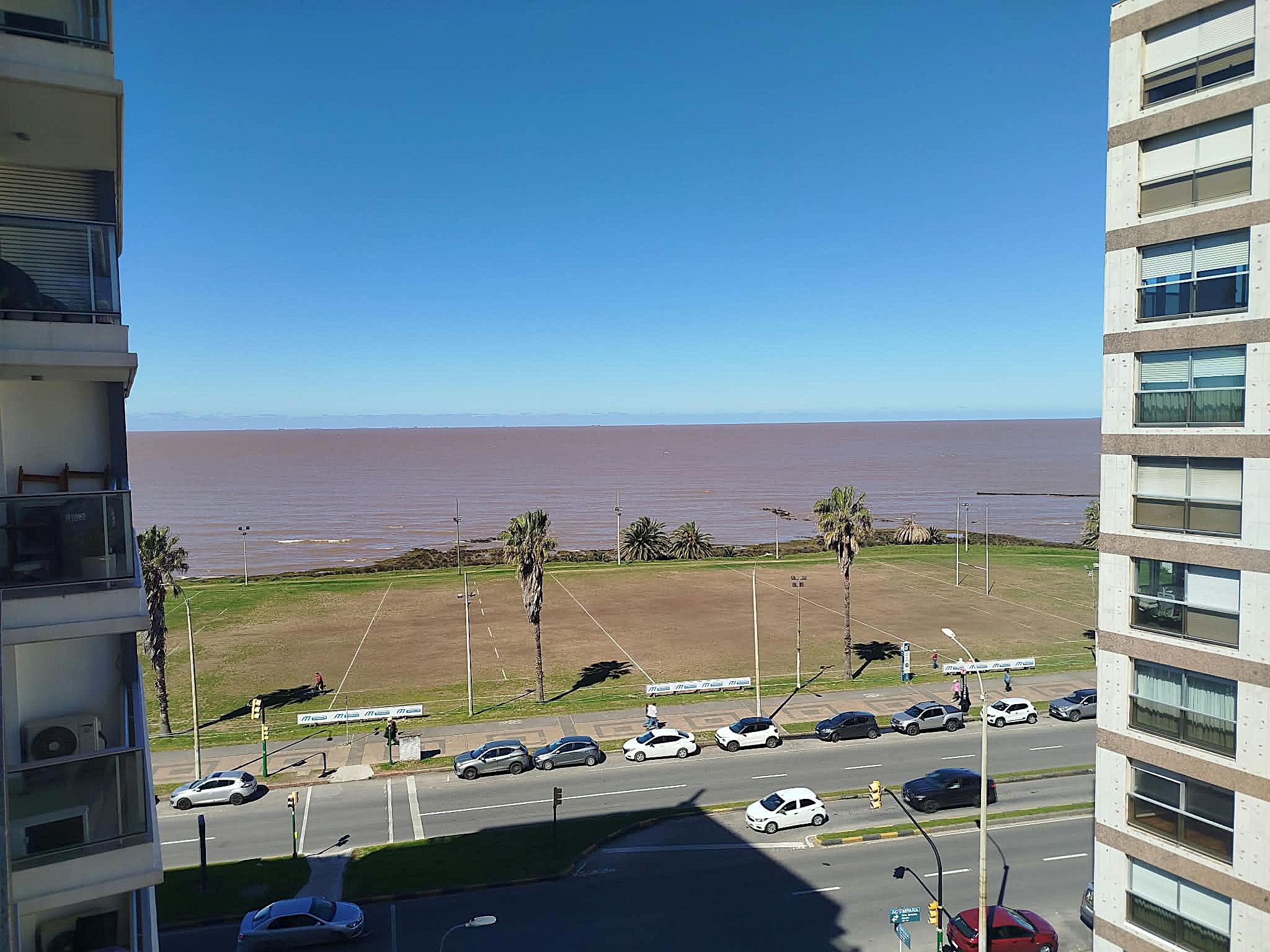 ALQUILER EN PUNTA CARRETAS. A METROS DE MAR!