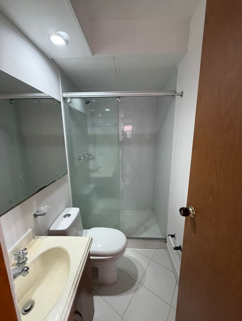Apartamento de 3 alcobas en venta en Hayuelos, Bogotá, 81 m² · foto 12 de 23